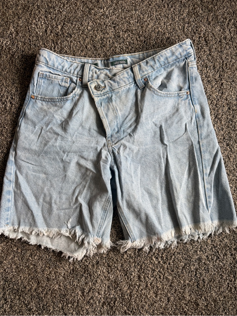 Light Blue Denim Frayed Hem Women's Shorts Jorts